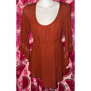 ❤️ Decree Fairycore Blouse with Pointed Hem and Lace Accents